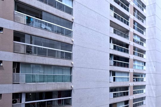 Vista da Sala de apartamento para alugar com 2 quartos, 70m² em Gonzaga, Santos