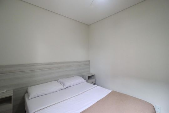 Quarto 1 de apartamento para alugar com 2 quartos, 50m² em Jardim Guaporé, Ribeirão Preto