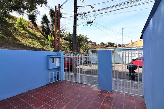 Garagem de casa para alugar com 2 quartos, 100m² em Baeta Neves, São Bernardo do Campo