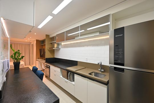 Cozinha de apartamento para alugar com 1 quarto, 38m² em Mirandópolis, São Paulo