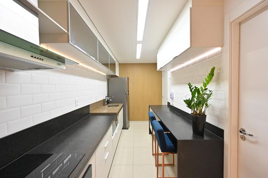 Cozinha de apartamento para alugar com 1 quarto, 38m² em Mirandópolis, São Paulo
