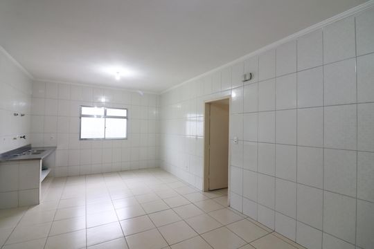 Cozinha de casa para alugar com 3 quartos, 146m² em Rudge Ramos, São Bernardo do Campo