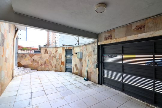 Garagem de casa para alugar com 3 quartos, 146m² em Rudge Ramos, São Bernardo do Campo