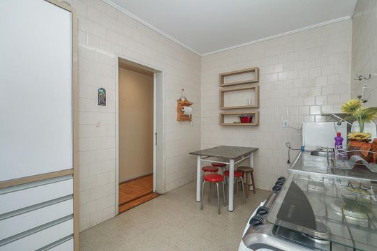 Cozinha de apartamento para alugar com 3 quartos, 110m² em Rio Branco, Porto Alegre