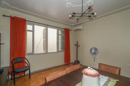Sala de apartamento para alugar com 3 quartos, 110m² em Rio Branco, Porto Alegre