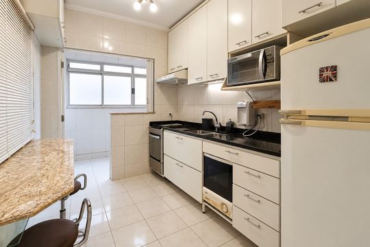 Cozinha de apartamento à venda com 2 quartos, 100m² em Bela Vista, São Paulo