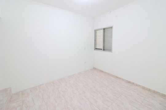 Quarto 2 de casa para alugar com 2 quartos, 250m² em Jardim das Flores, Osasco