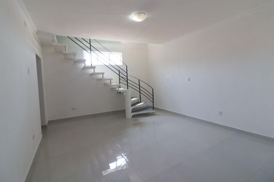 Casa para alugar com 2 quartos, 250m² em Jardim das Flores, Osasco