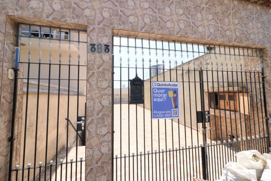 Fachada de casa para alugar com 2 quartos, 250m² em Jardim das Flores, Osasco