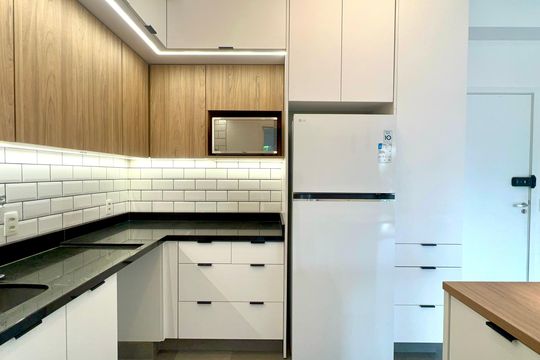 Cozinha de apartamento para alugar com 1 quarto, 42m² em Sumaré, São Paulo
