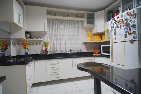 Cozinha de casa à venda com 6 quartos, 280m² em Jardim América, São Leopoldo