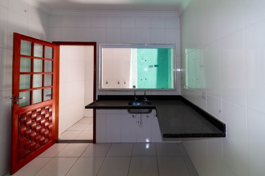 Cozinha de casa de condomínio para alugar com 3 quartos, 141m² em Chácara Belenzinho, São Paulo
