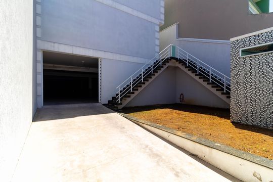 Garagem de casa de condomínio para alugar com 3 quartos, 141m² em Chácara Belenzinho, São Paulo