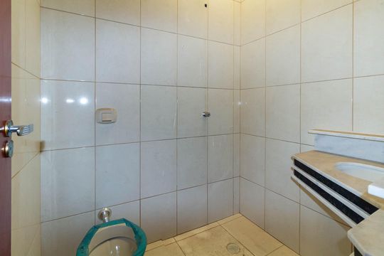 Banheiro 2 de casa de condomínio para alugar com 3 quartos, 141m² em Chácara Belenzinho, São Paulo