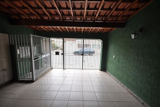 Vista da Sala  de casa para alugar com 1 quarto, 70m² em Vila Nilo, São Paulo