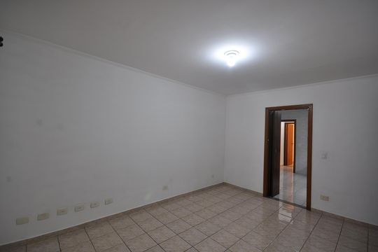 Sala  de casa para alugar com 1 quarto, 70m² em Vila Nilo, São Paulo