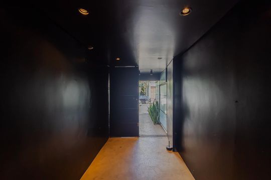 Entrada de casa à venda com 4 quartos, 275m² em Jardim Paulistano, São Paulo