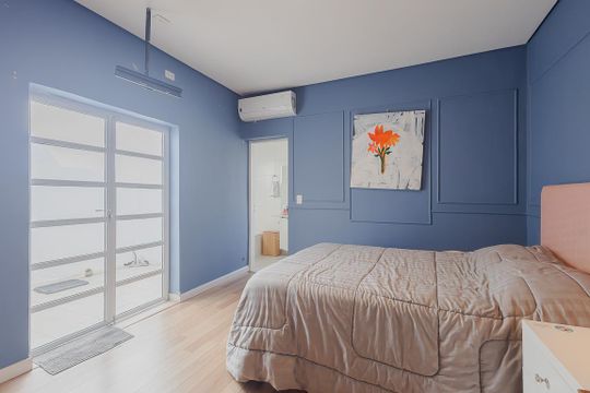 Suíte de casa à venda com 4 quartos, 275m² em Jardim Paulistano, São Paulo