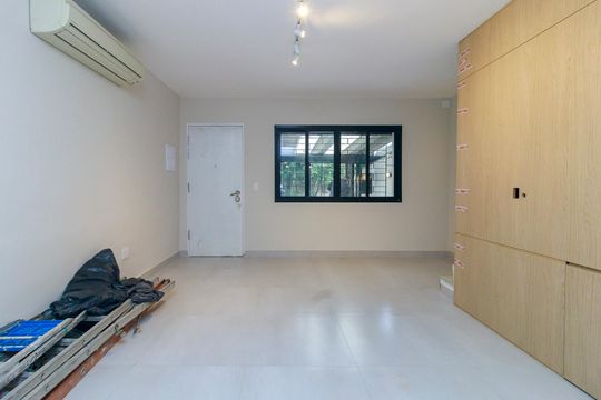 Sala de casa à venda com 2 quartos, 150m² em Brooklin Paulista, São Paulo