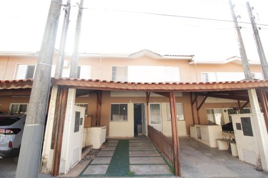 Fachada de casa de condomínio para alugar com 2 quartos, 70m² em Loteamento City Jaragua, São Paulo