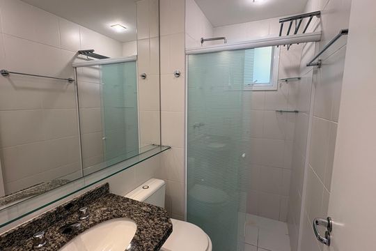 Banheiro da suíte de apartamento à venda com 3 quartos, 86m² em Vila Mariana, São Paulo