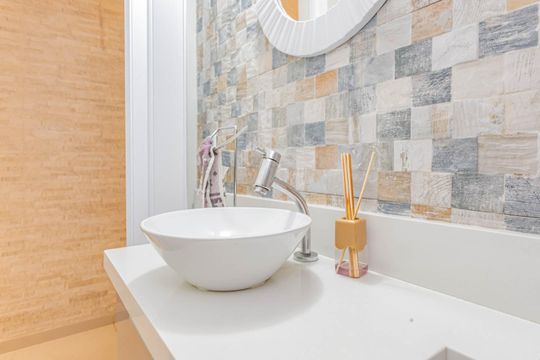 Lavabo de casa à venda com 3 quartos, 150m² em Vila Gumercindo, São Paulo