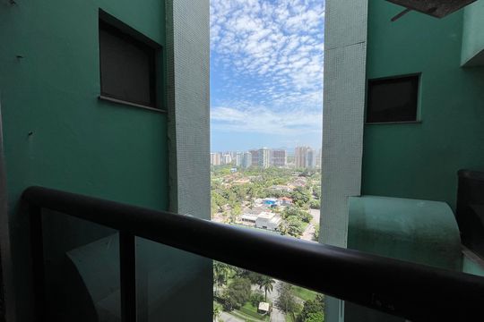 Varanda Suíte de apartamento para alugar com 3 quartos, 198m² em Barra da Tijuca, Rio de Janeiro