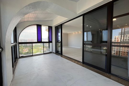 Apartamento à venda com 3 quartos, 198m² em Barra da Tijuca, Rio de Janeiro