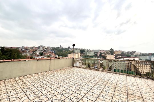 Área comum de casa para alugar com 3 quartos, 100m² em Jardim Dayse, Ferraz de Vasconcelos