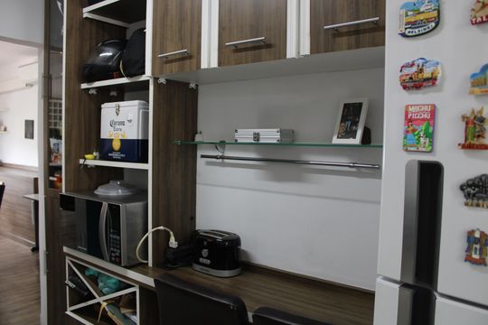 Cozinha de apartamento à venda com 1 quarto, 70m² em Vila Monumento, São Paulo