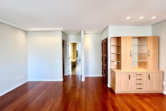 Apartamento para alugar com 3 quartos, 130m² em Santo Agostinho, Belo Horizonte