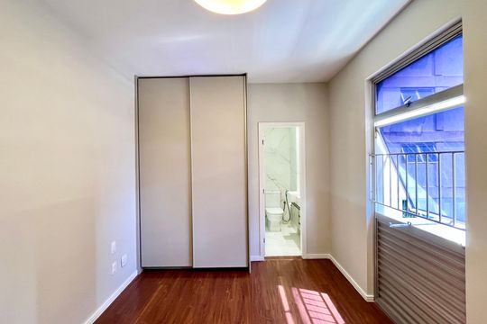 Suíte de apartamento para alugar com 3 quartos, 130m² em Santo Agostinho, Belo Horizonte