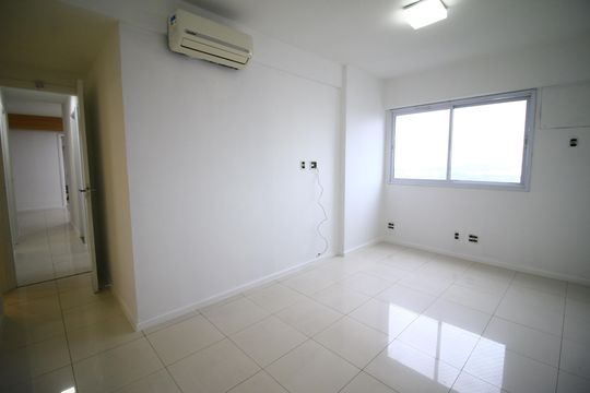 Suíte  de apartamento para alugar com 3 quartos, 110m² em Barra da Tijuca, Rio de Janeiro