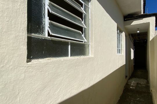 Área externa de casa para alugar com 1 quarto, 115m² em Conceição, Osasco