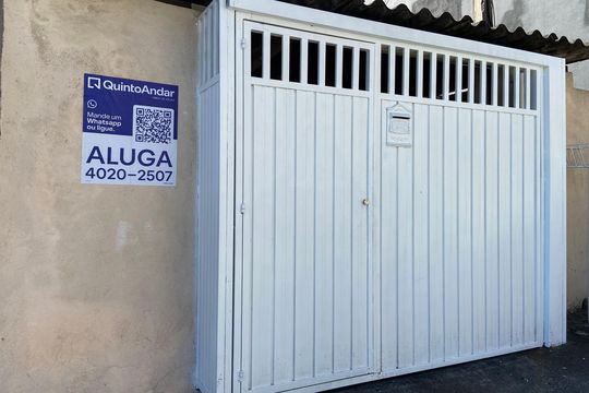 Fachada de casa para alugar com 1 quarto, 115m² em Conceição, Osasco