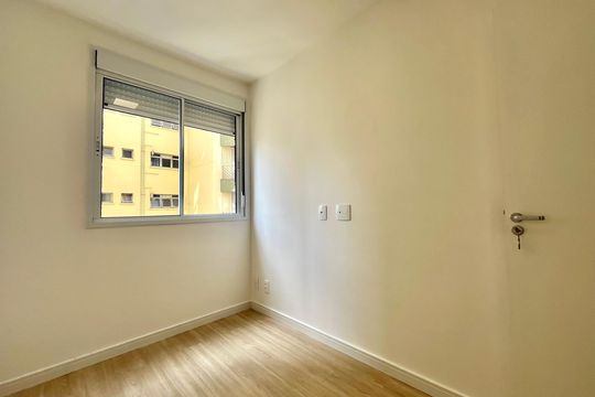 Quarto 1 de apartamento para alugar com 2 quartos, 36m² em Jardim Oriental, São Paulo