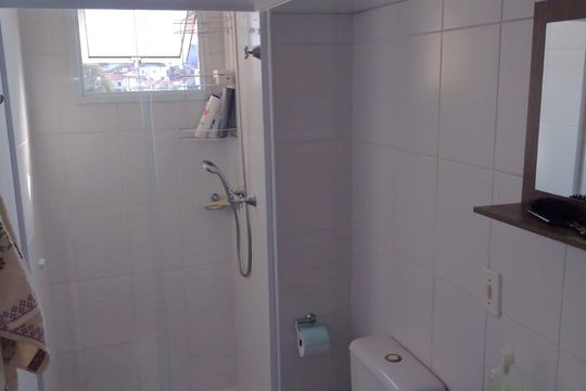 Banheiro de apartamento à venda com 2 quartos, 47m² em Jardim Maria Estela, São Paulo
