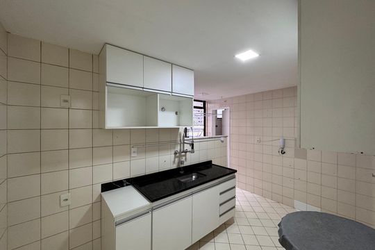 Cozinha e Área de Serviço de apartamento para alugar com 2 quartos, 78m² em Recreio dos Bandeirantes, Rio de Janeiro