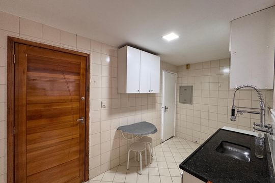 Cozinha de apartamento para alugar com 2 quartos, 78m² em Recreio dos Bandeirantes, Rio de Janeiro