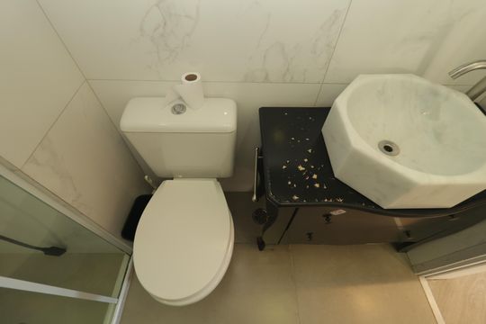 Banheiro de apartamento para alugar com 1 quarto, 38m² em Cambuci, São Paulo