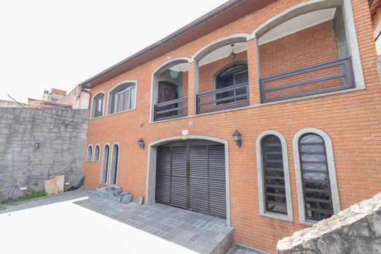 Fachada de casa à venda com 4 quartos, 330m² em Vila Buenos Aires, São Paulo