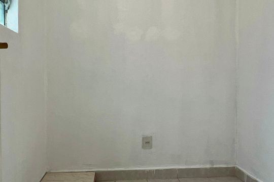 Quarto de Serviço de apartamento para alugar com 2 quartos, 120m² em Pinheiros, São Paulo