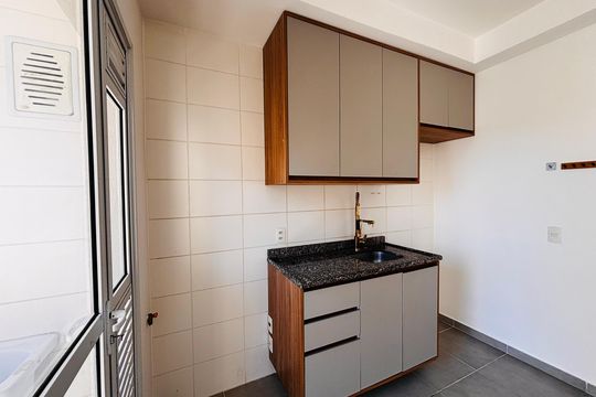 Cozinha de apartamento para alugar com 2 quartos, 52m² em Alphaville Empresarial, Barueri