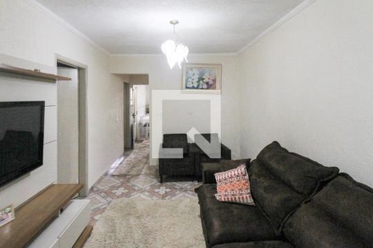 Casa à venda com 2 quartos, 180m² em Jardim Santa Adelia, São Paulo