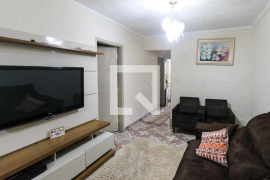 Casa à venda com 2 quartos, 180m² em Jardim Santa Adelia, São Paulo