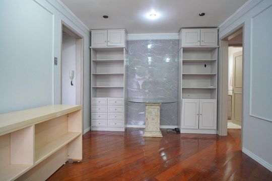 Sala  de apartamento para alugar com 2 quartos, 72m² em Navegantes, Porto Alegre