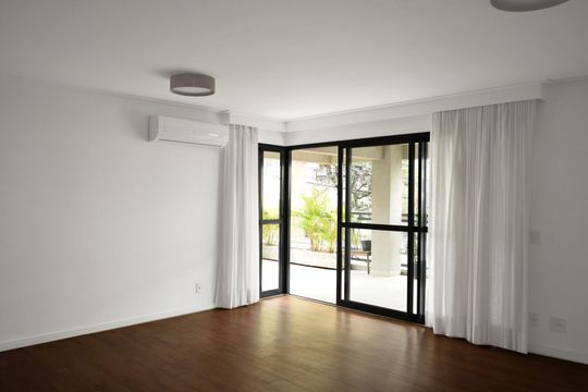 Apartamento para alugar com 3 quartos, 266m² em Sumaré, São Paulo