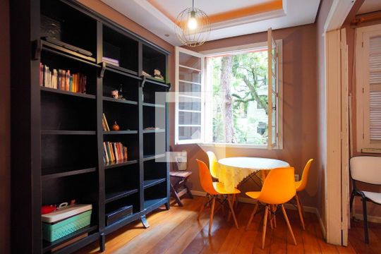 Casa à venda com 4 quartos, 125m² em Rio Branco, Porto Alegre