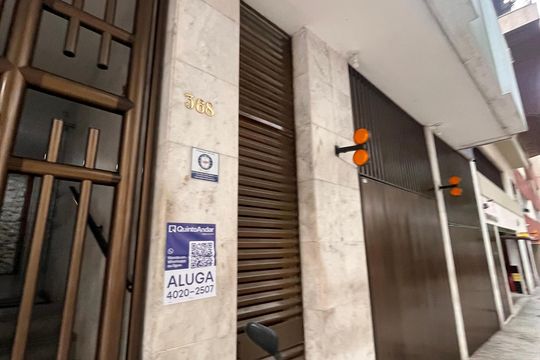 Placa de apartamento para alugar com 2 quartos, 90m² em Copacabana, Rio de Janeiro