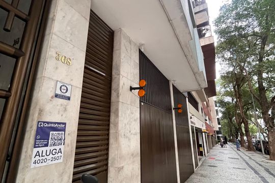 Placa de apartamento para alugar com 2 quartos, 90m² em Copacabana, Rio de Janeiro